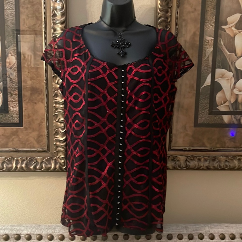 Avenue NWOT Black & Red Evening Blouse